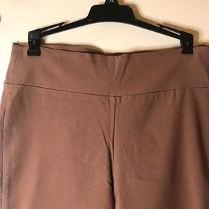 Hi-waisted Tan Ankle Pant